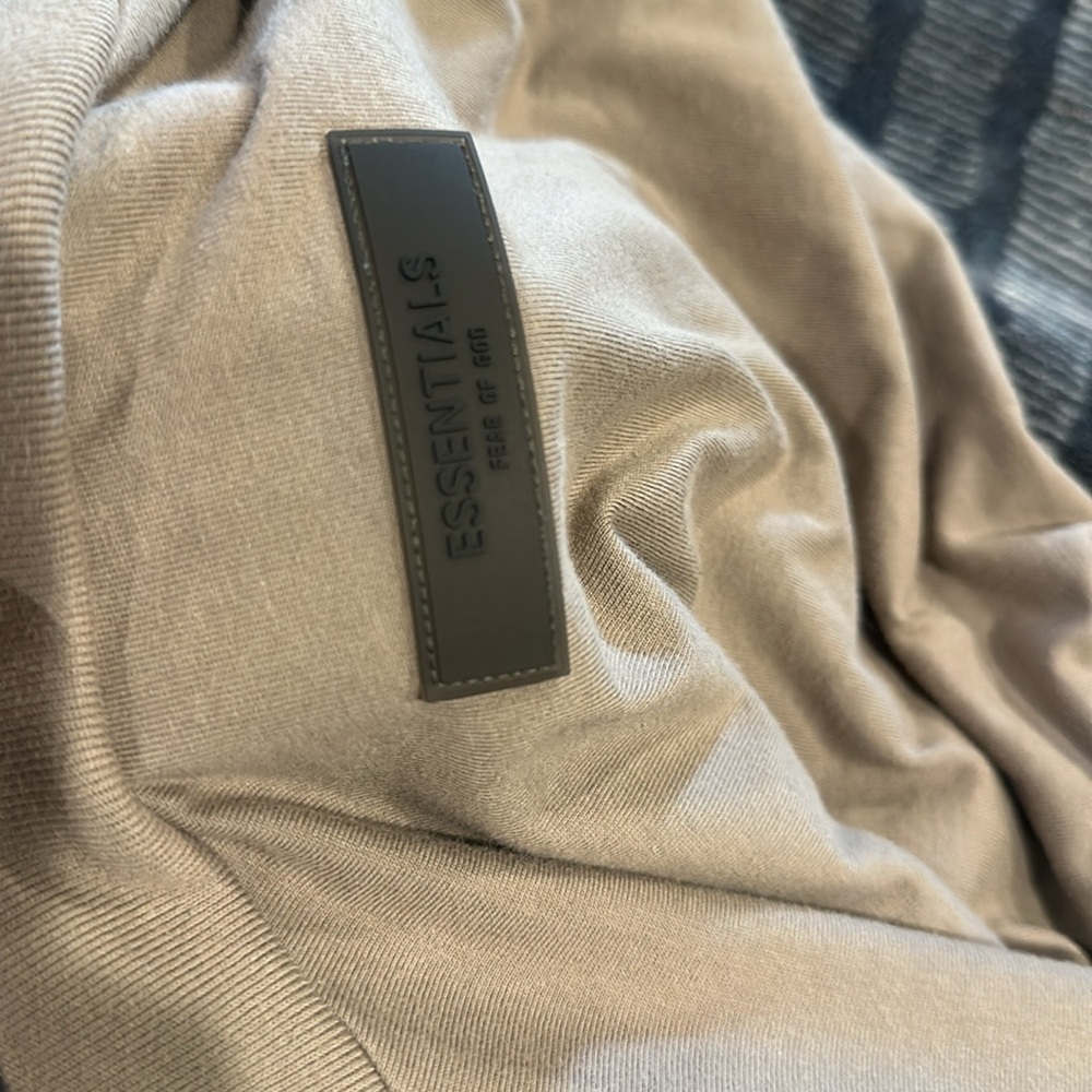Essentials Shirt - Picture 7 of 7